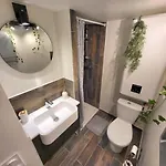 Cosy Rdc Centre Vu Chateau Et Jardin * 라발