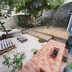 Cosy Rdc Centre Vu Chateau Et Jardin 라발