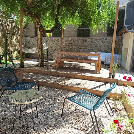아파트 Cosy Rdc Centre Vu Chateau Et Jardin 라발