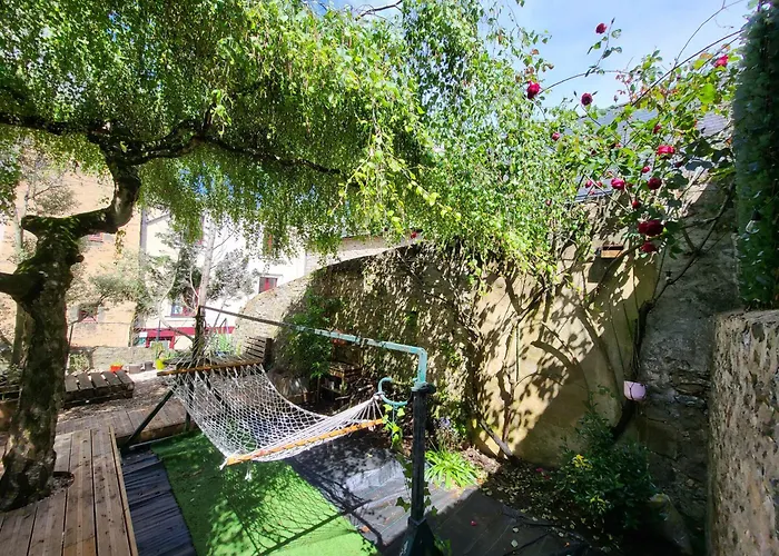 Cosy Rdc Centre Vu Chateau Et Jardin